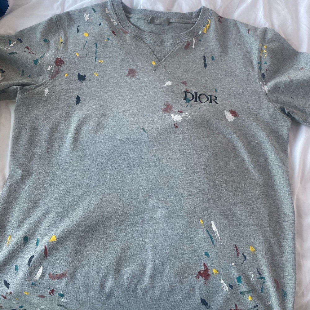 Grey dior painting tee